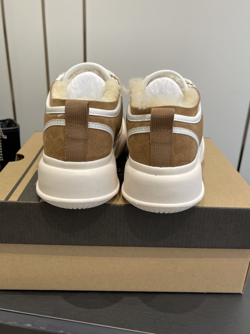 Ugg Flat Shoes